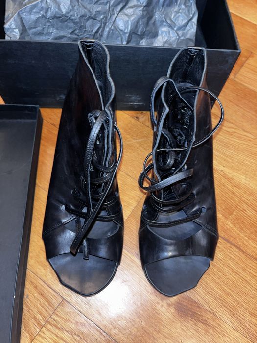 Боти и Ботуши на Y’s,Boss,Replay,