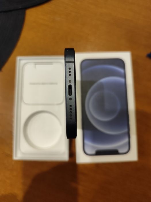 iPhone 12 64 GB black orange