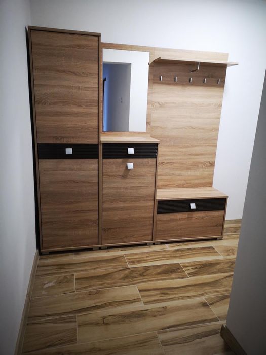 Vând apartament cu 3 camere, Cartierul Păcii, etaj 1