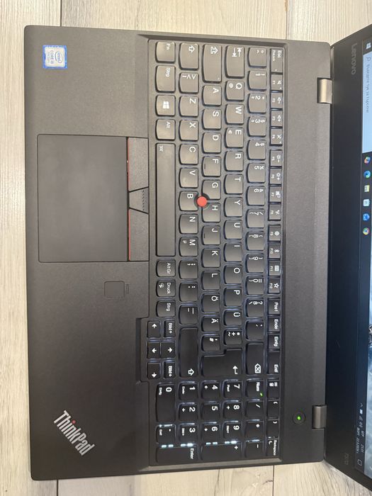 Lenovo ThinkPad T570-i5 7200u/8гб/250гб  ssd/Подсветка