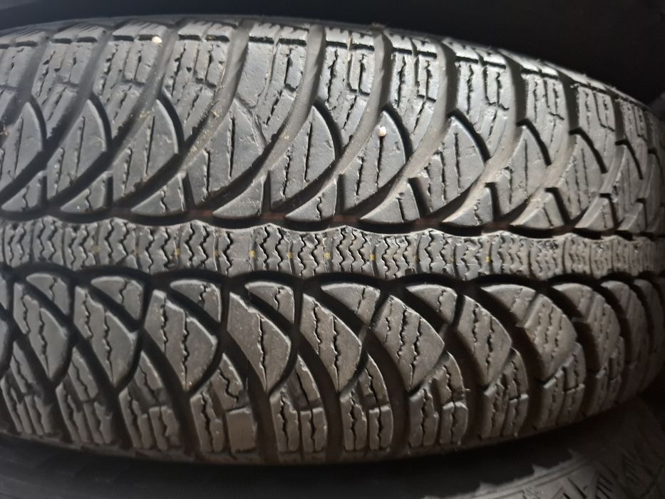 Set 4 anvelope iarna 175/70/14 Ca și NOI 27/2021