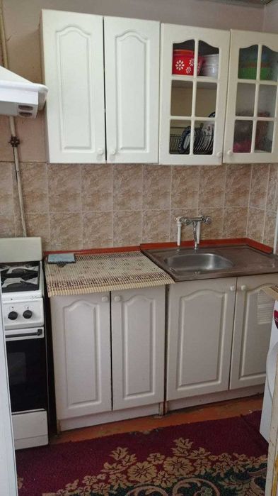 АРЕНДА Чиланзар - 1кв-л  2/2/4  балкон 2х6