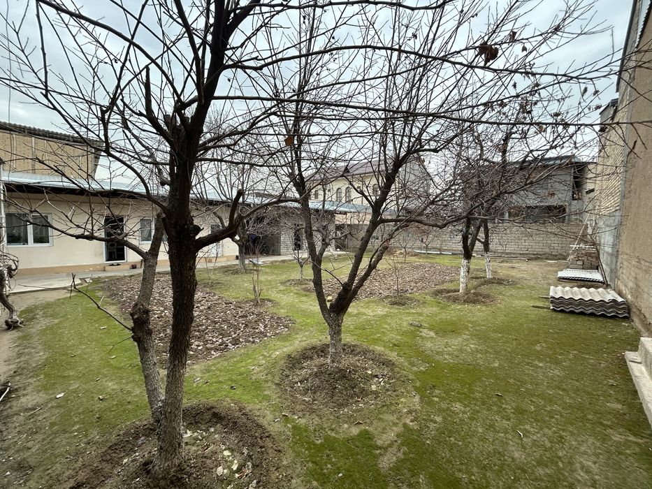 Uy sotiladi 6.8 sotix