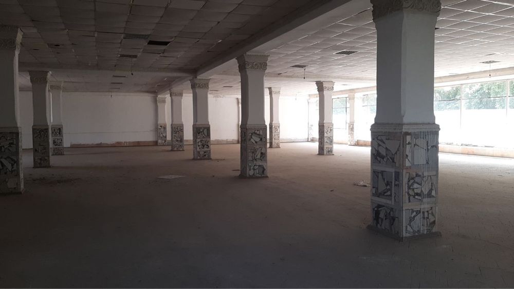 Куйи чирчик Маданият 7,7 сот 1336 кв.м Тўйхона буп ишлаган жой сотилад