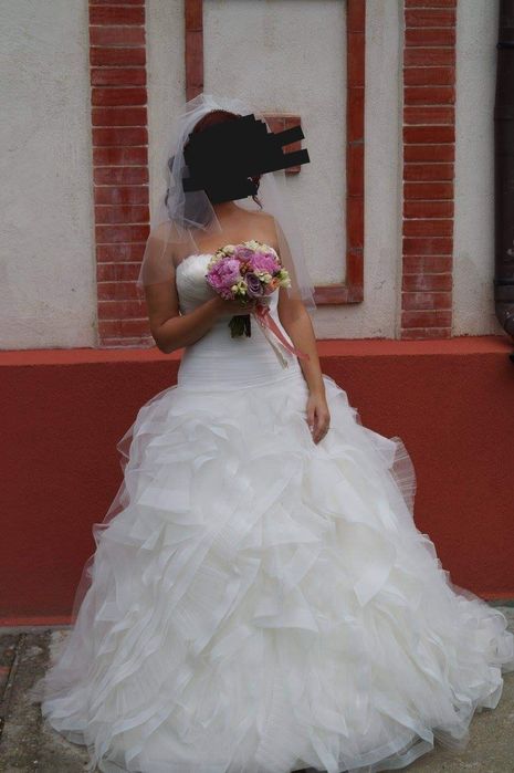 Rochie de mireasa Pronovias Begonia
