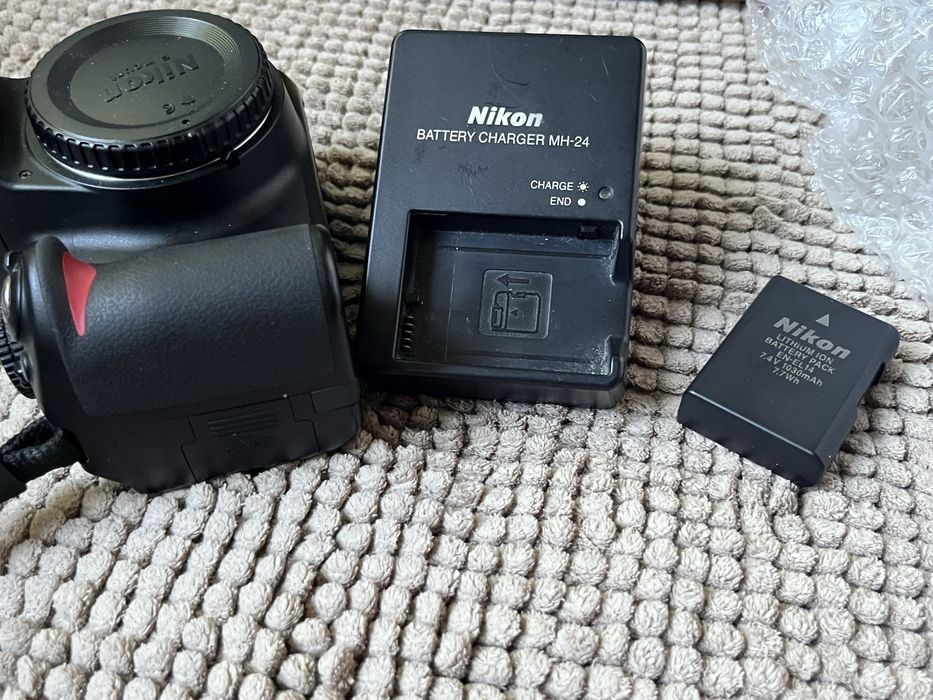 Aparat Foto Dsrl Nikon d3100 + obiectiv Nikkor