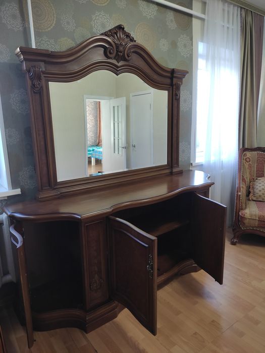 Шкаф диван тумба