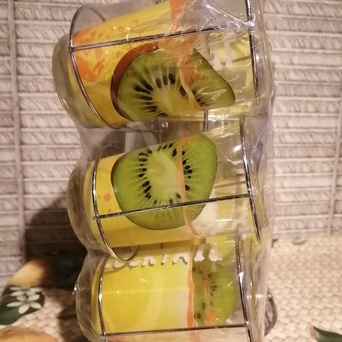 Оригинальный набор - кувшин и стаканы