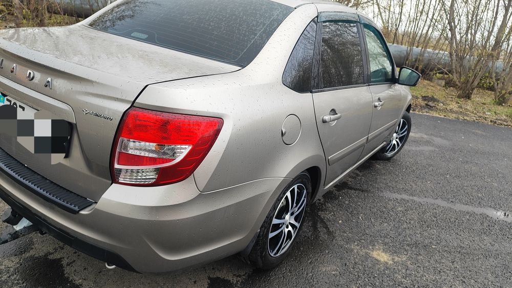 Продам Гранту FL.