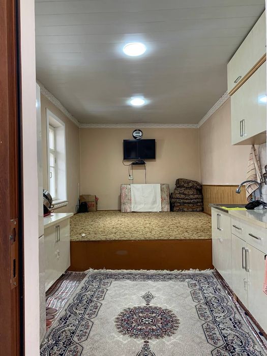 Уй сотилади.Срочна 4,5 сотих