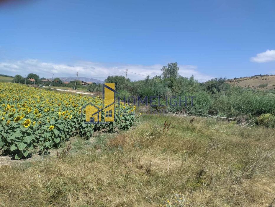 Парцел в с. Алдомировци