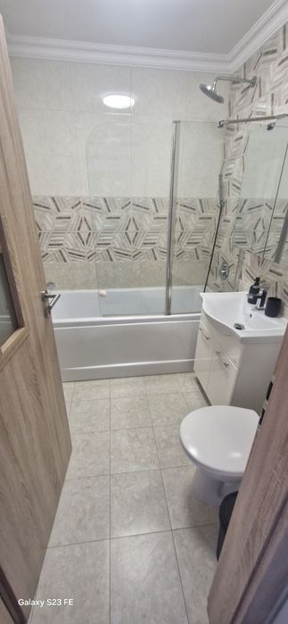 Închiriez apartament  cu  doua  camere