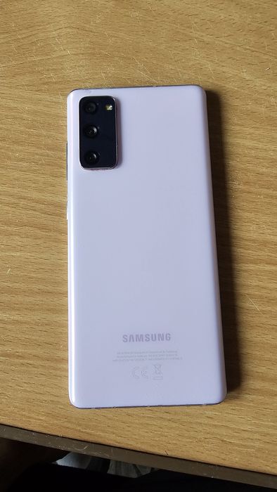 Продам Samsung s20fe 128gb
