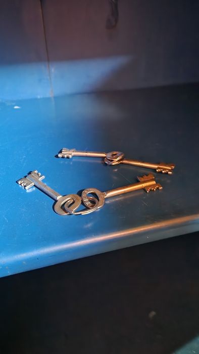 Продается железны Сейф