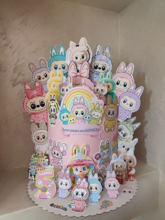 Торта за 30 деца ( 30 книжки, 30 моливи и 30 пастели)