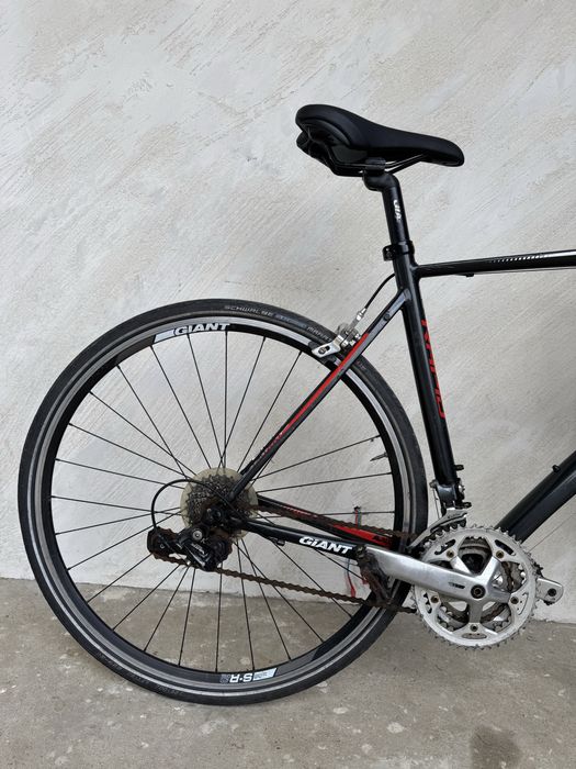 Bicicleta  de oraș/Cursiera  Giant Rapid 3