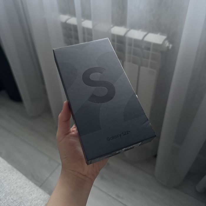 Samsung Galaxy S22 plus