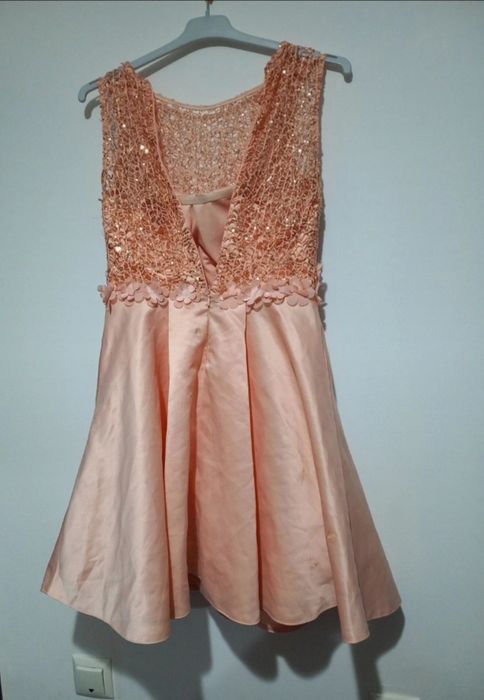 Rochie de ocazie cu fermoar la spate  si captuseala interioara masura XL noua fara eticheta