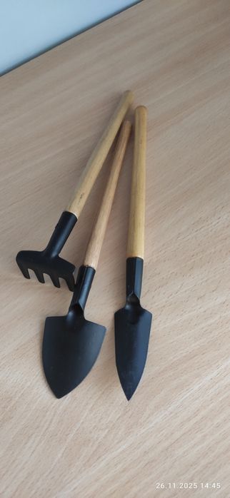 Продам набор инструментов для комнатных растений