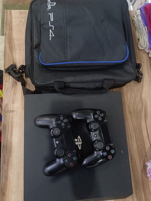 Плайстейшен 4 PRO 1 терабайт