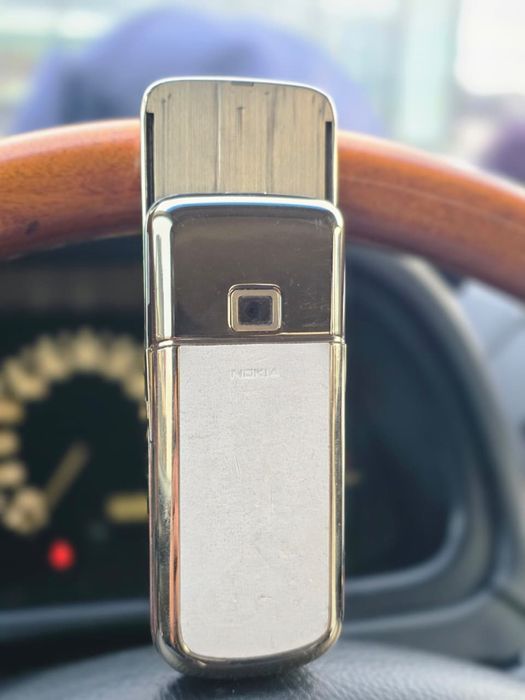 Нокиа 8800 в хороше состояние