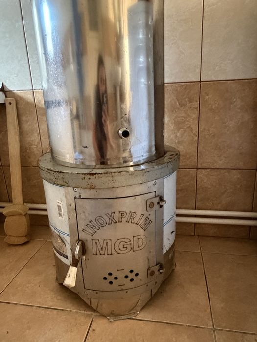 Boiler de inox pe lemne neutilizat