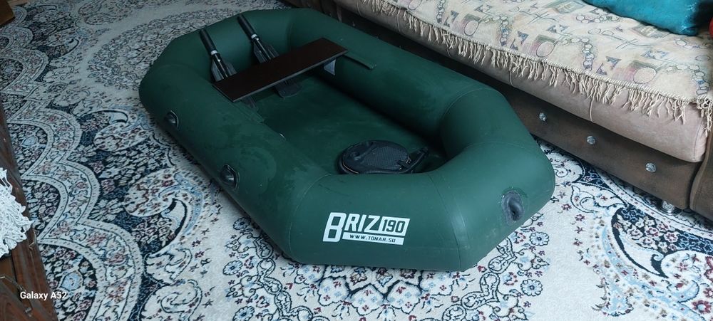 Продам лодку одноместную