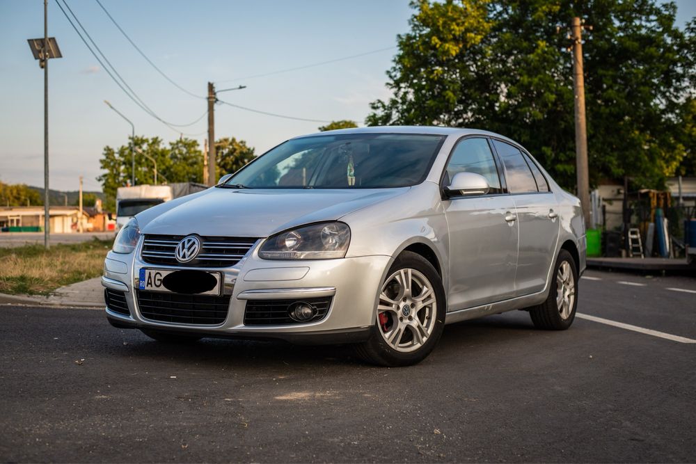 Volkswagen/VW jetta / 2010 / 1.6 benzina