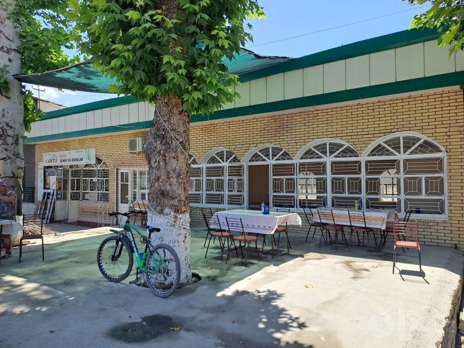 Продается здание в центре чархина