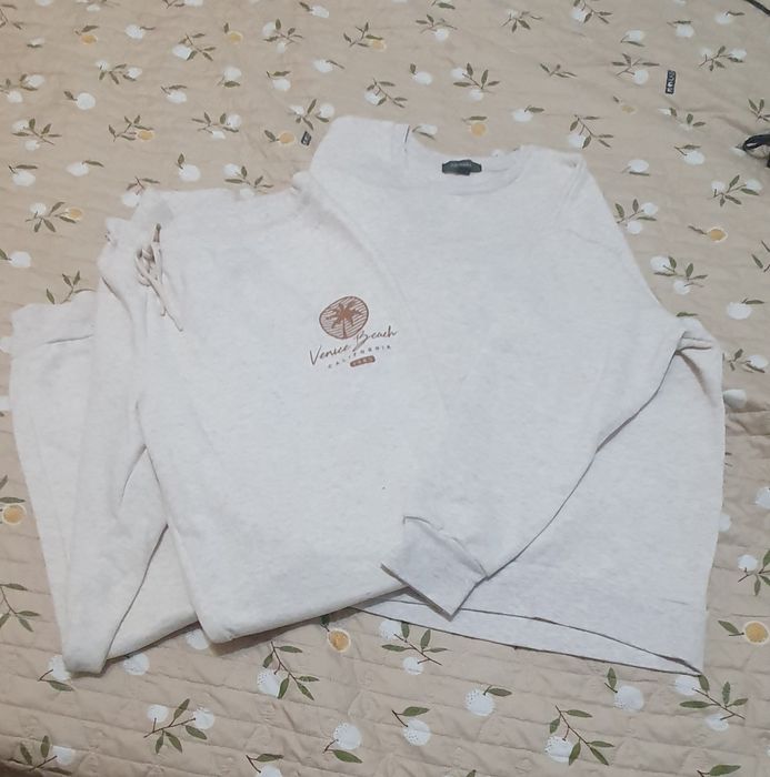 Продам новый костюм.