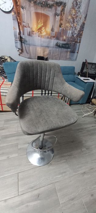 Стул для пострижки детей