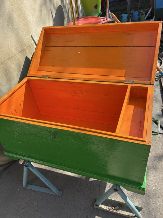 Продам советский сундук.