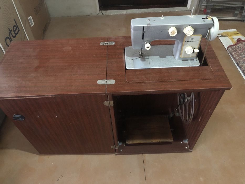 Tikuv mashinasi. Chayka 142. Holati ideal.