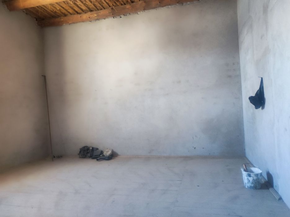 Gayvi shaxarchasinda 380 qv qurlishi tugalamagan joy sotiladi