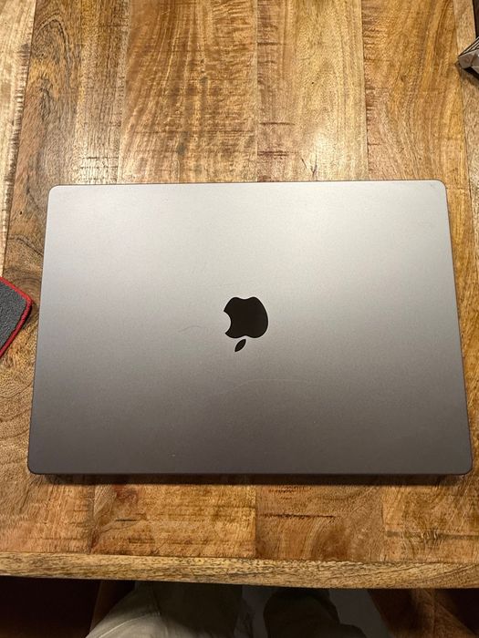 MacBook Pro 16' 64 GB RAM, M2 Max, 1TB SSD 2023