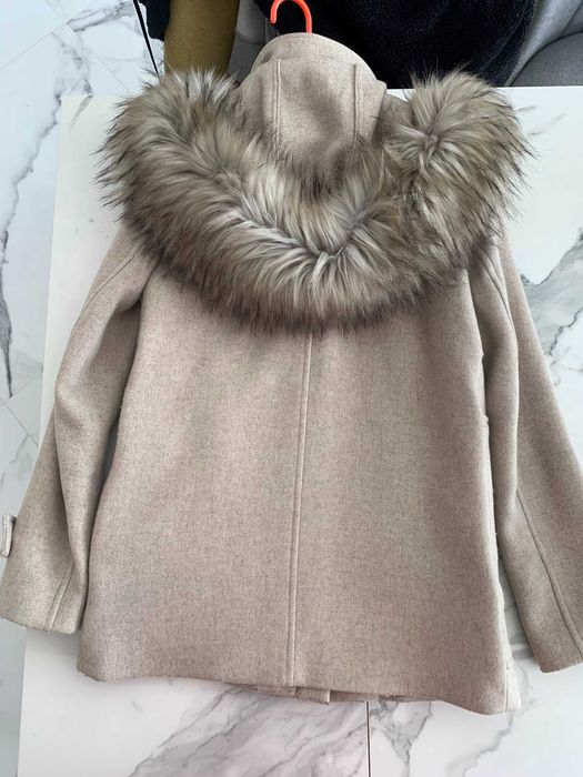 Палто Zara с богата качулка