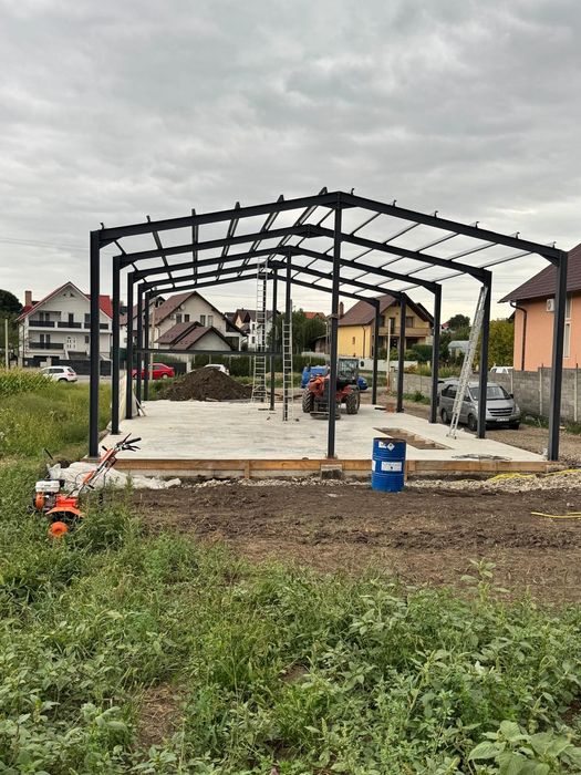 Vând hală metalica