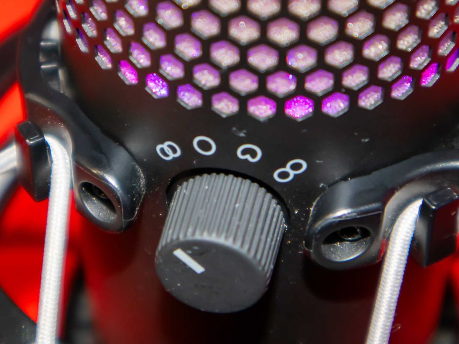 HyperX QuadCast S RGB Микрофон Геймърски USB Mic PC PS4 PS5 Mac