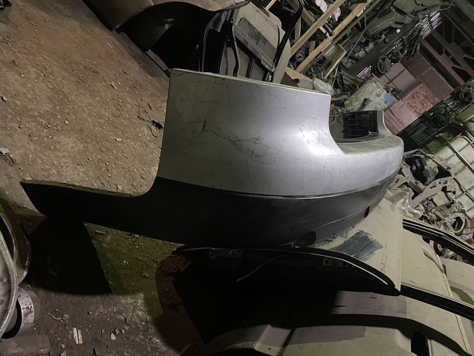 Бампер задний Audi A6C5 универсал