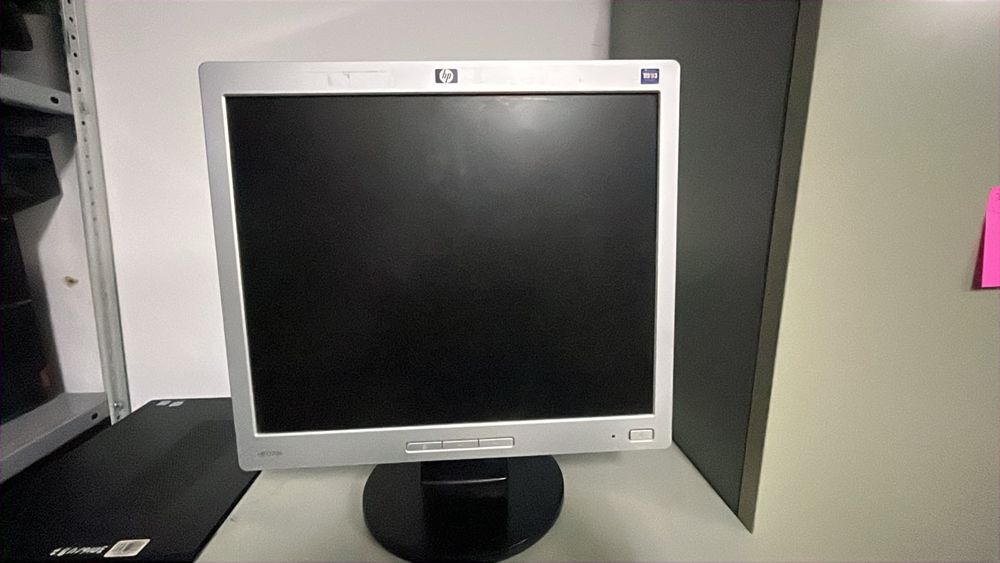Мониторы HP, Samsung