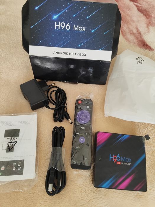 Продам ТВ приставку android