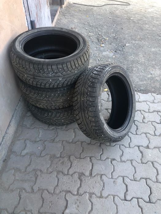 Продам шины. Зимние