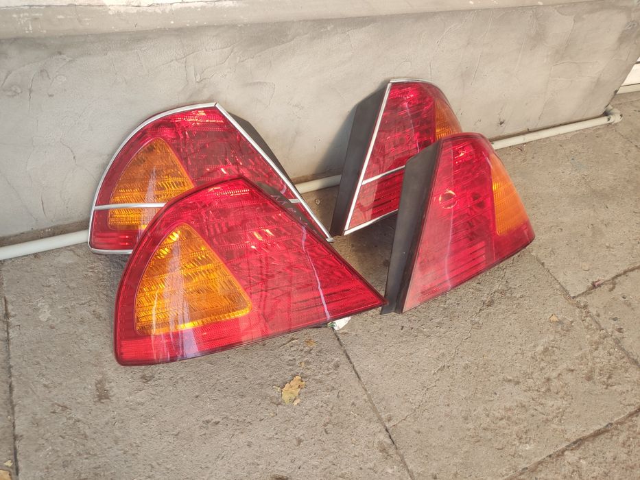 Фонари Toyota Avalon