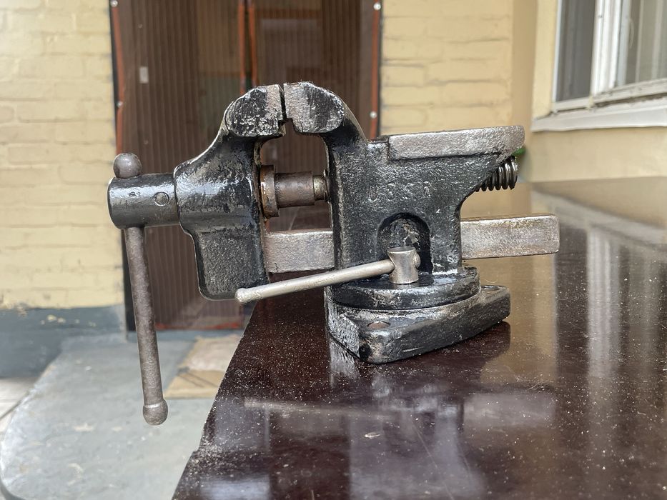 Тисы с наковальней СССР