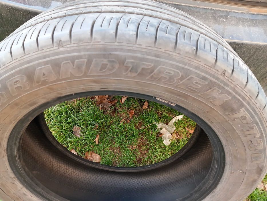 225/60 R18 Dunlop grangtrek pt30