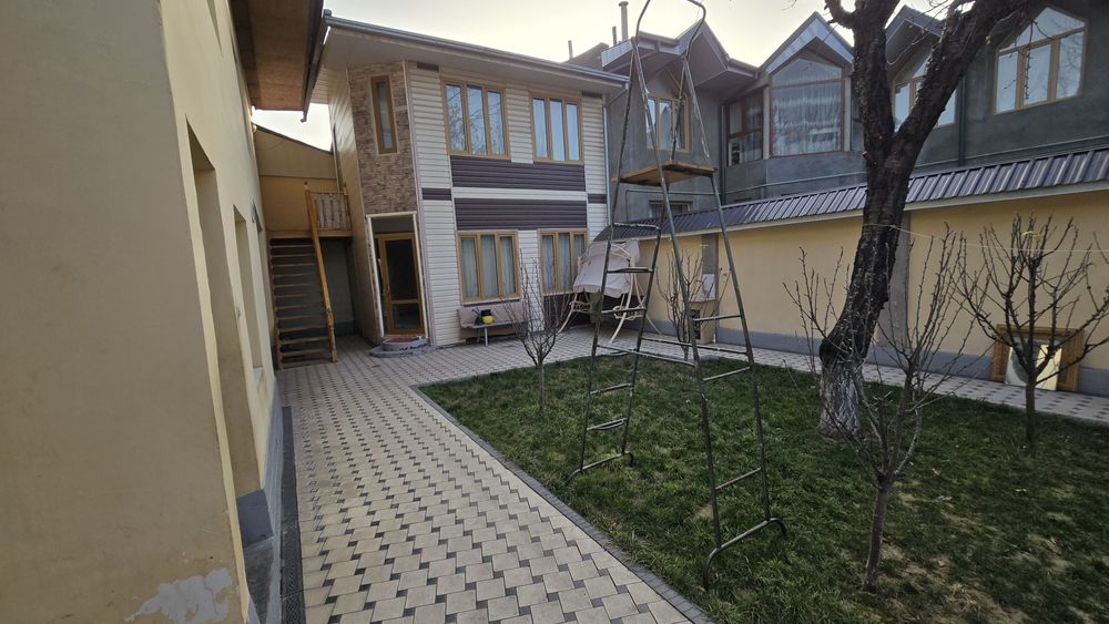 Jomiy atrofida 1.5 sotix 12.6 / 12 metr Buzib qurish uchun