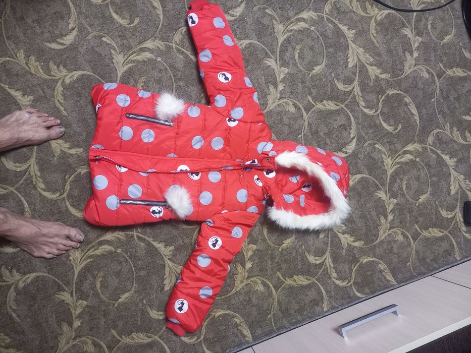 Продам детские куртки, обувь дёшево.