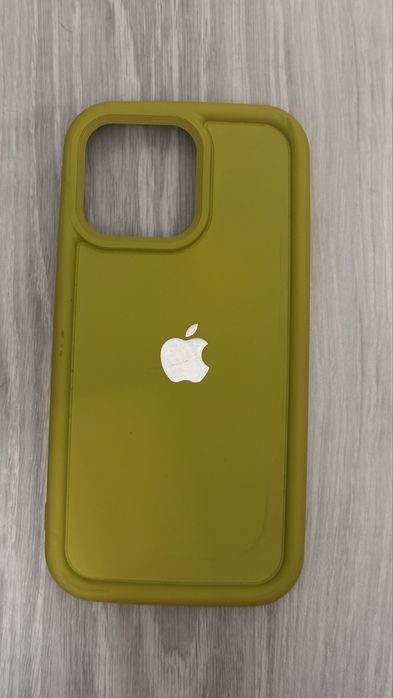 Продам чехлы для IPhone 13 pro