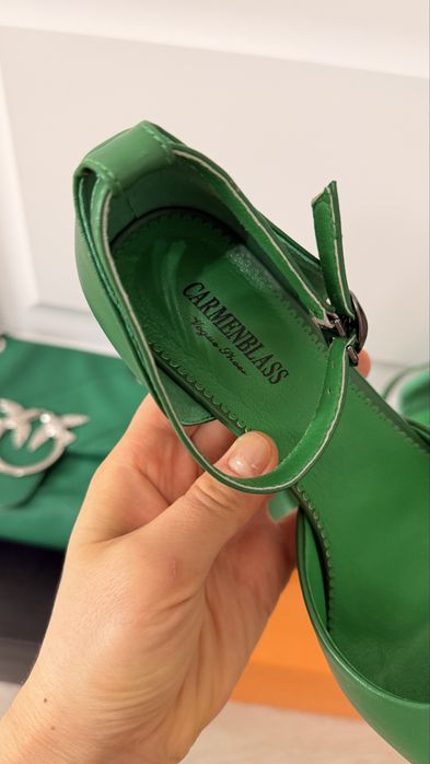 Кожаные туфли 39 размер