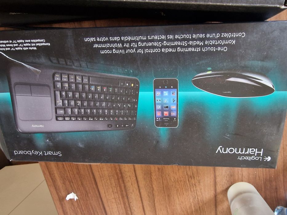 Logitech Harmony,tastatura+hub, smart